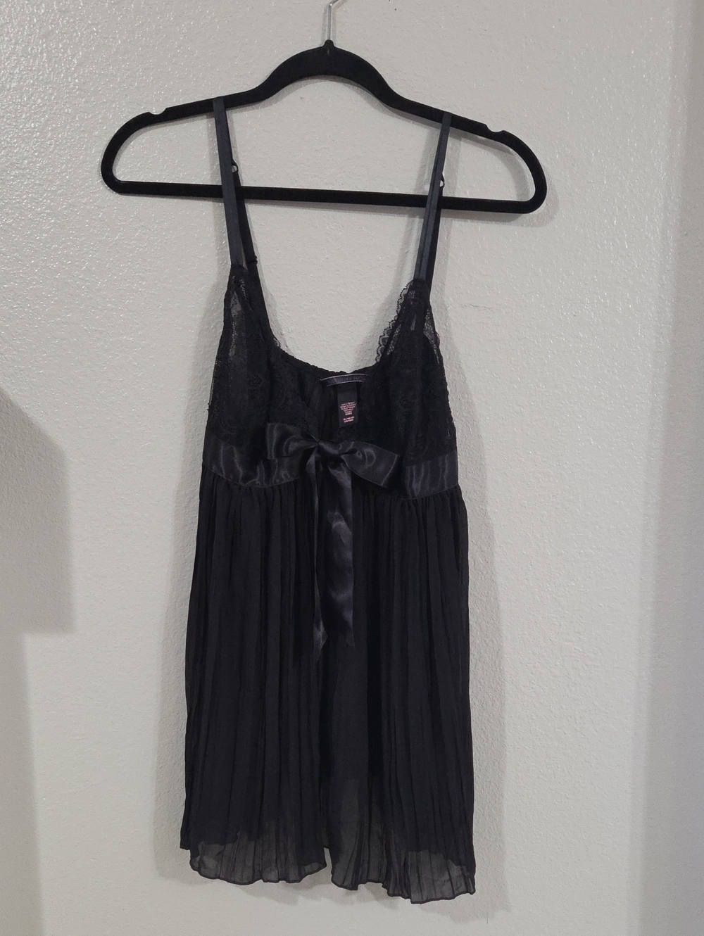 Victoria's Secret Black Pleated Babydoll With Lace And Satin Bow Detail